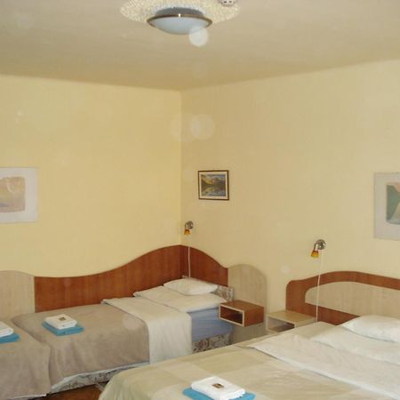 Szent Gyoergy Fogado Hotell Pécs Exteriör bild