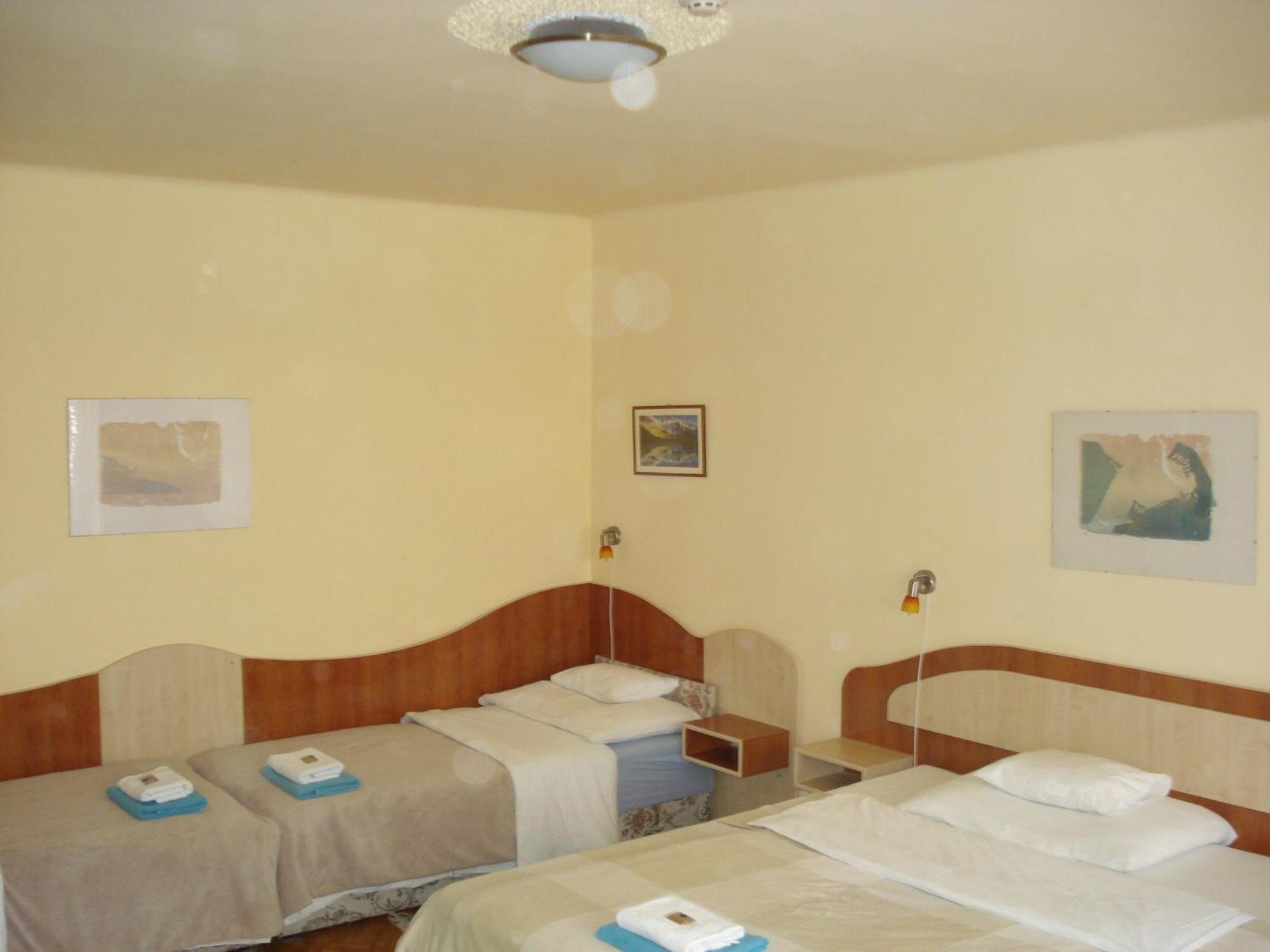 Szent Gyoergy Fogado Hotell Pécs Exteriör bild
