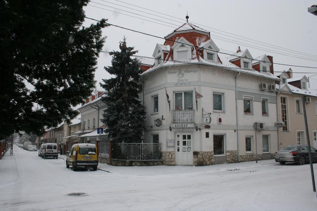 Szent Gyoergy Fogado Hotell Pécs Exteriör bild